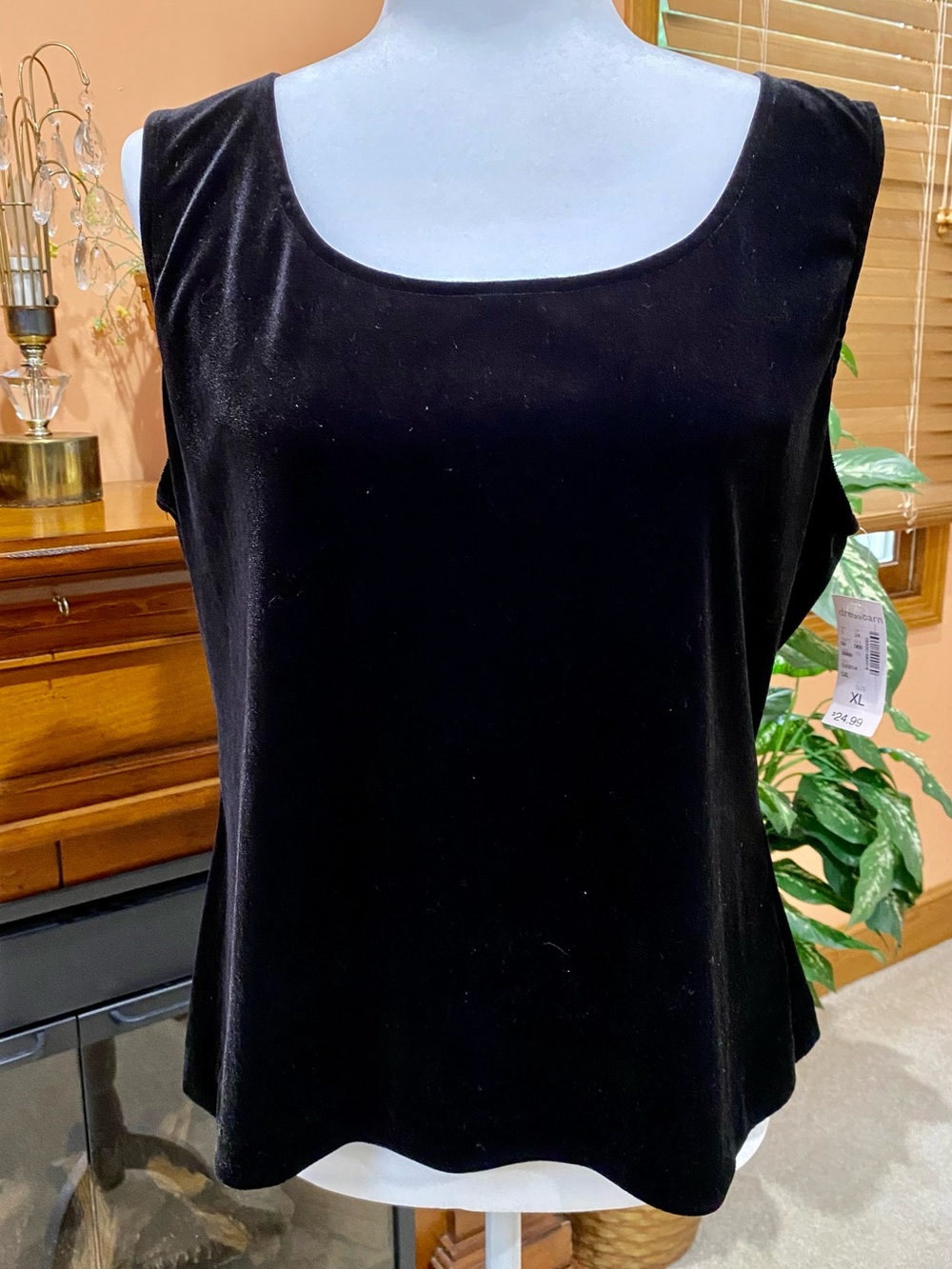 dressbarn Black Velvet Scoop Neck Camisole